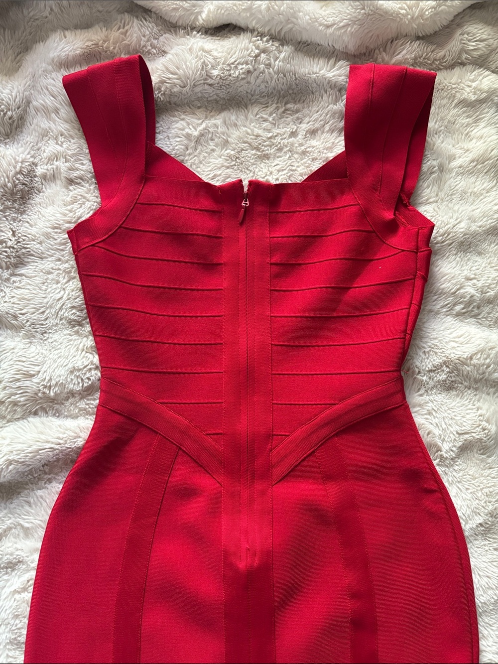 Bandage Red Off-Shoulder Midi Dress - Picture 4 of 5